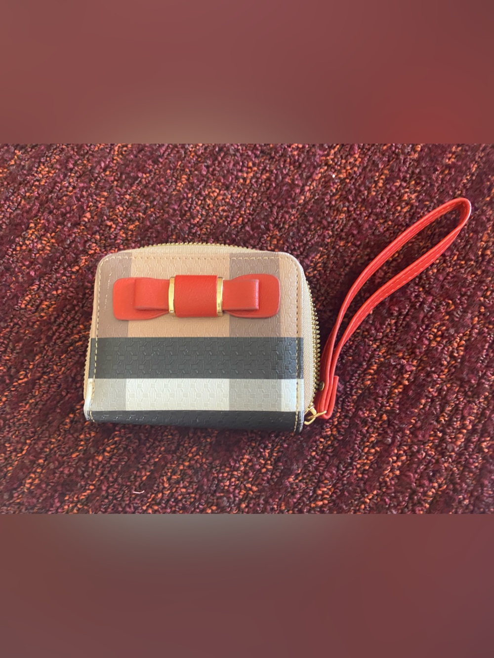 Classic Bow Accent Zip Wallet Wristlet - Red/Beige